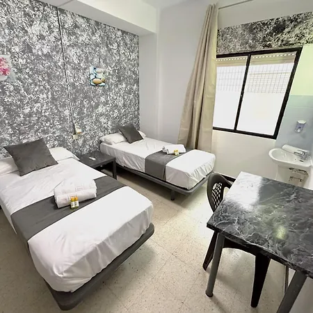Evans Realty - Euro Holitel Guest house