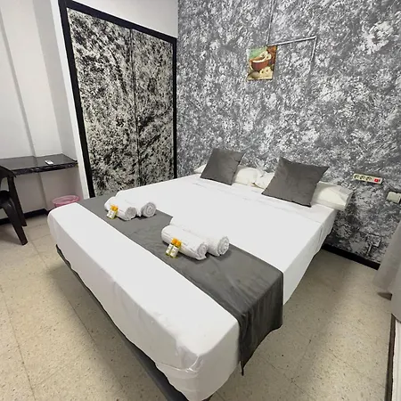 Evans Realty - Euro Holitel 3*