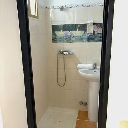 Guest house Evans Realty - Euro Holitel 3*