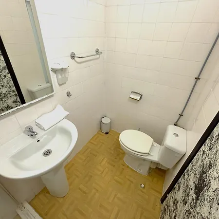Evans Realty - Euro Holitel Guest house Fuengirola
