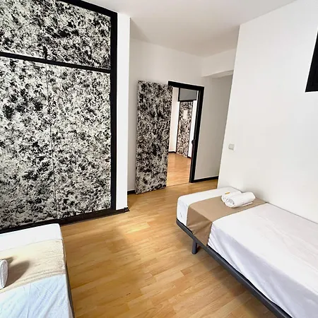 Evans Realty - Euro Holitel Guest house